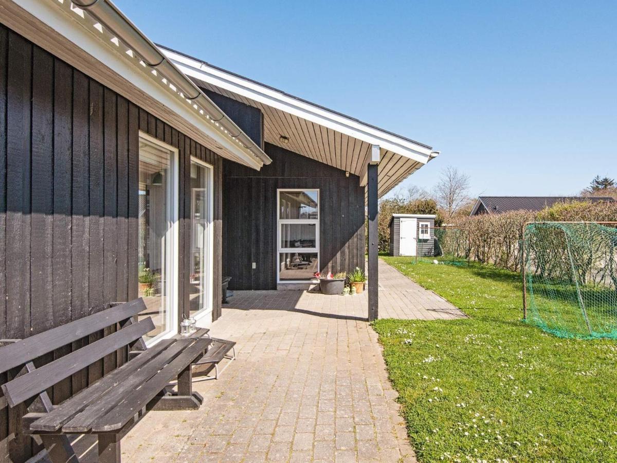 9 Person Holiday Home In Juelsminde Sonderby  Kültér fotó